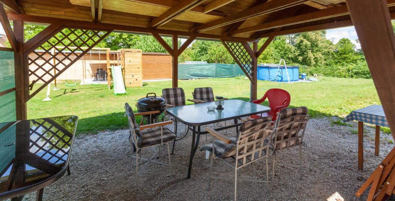 Apartmany Domek U Lesa Битов Экстерьер фото